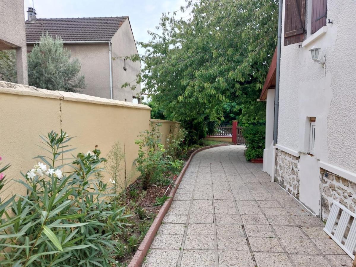 מלון Épinay-sur-Seine Happy Land Holliday Residential מראה חיצוני תמונה