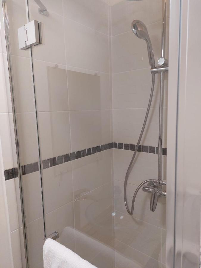 מלון Épinay-sur-Seine Happy Land Holliday Residential מראה חיצוני תמונה